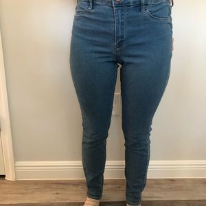 Size 6 Denim Jeans - Skinny